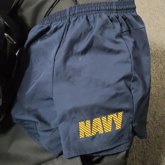 size XS and small USN PTU - Picture 1 of 1